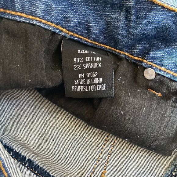 Standards & Practices Distressed Jean Shortsâ14 EUC - Picture 5 of 8